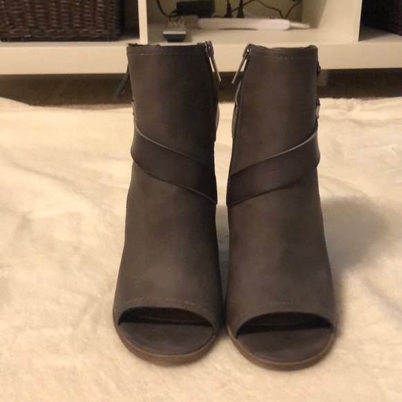 Open toe booties - Picture 4 of 4